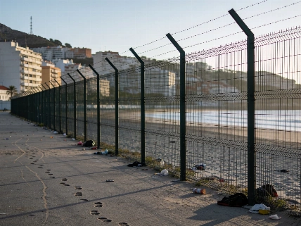 Socialists accuse opposition of exploiting Ceuta migrant crisis for political gain RUSSPAIN.com