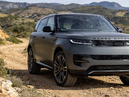 Range Rover Electric Debuts With 333-Mile Range and Fast Charging RUSSPAIN.com