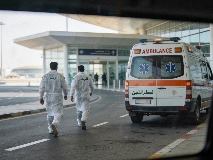 Riyadh Airport Closed After Reported Missile Strike RUSSPAIN.com
