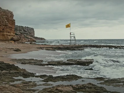 Two drownings reported on Alicante coast amid rough sea warnings RUSSPAIN.com
