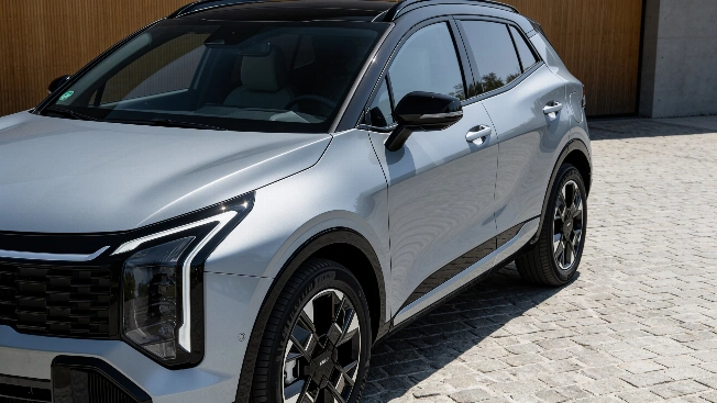 Kia Sportage vs MG HS: The SUV Price War Heats Up in Spain RUSSPAIN.com