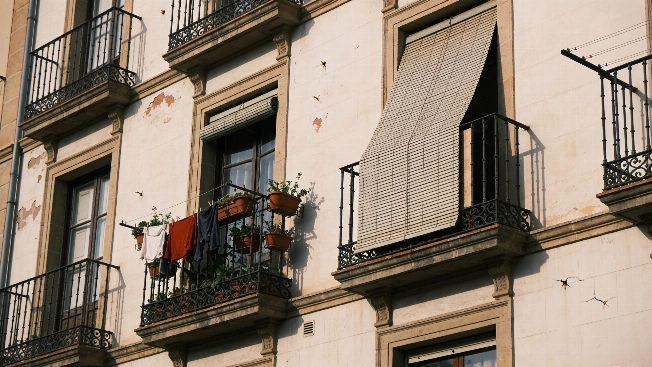 PNV draws a line between funds and small landlords RUSSPAIN.com