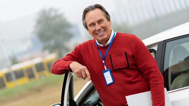 Driving Schools in Crisis as DGT Delays Threaten Survival RUSSPAIN.com