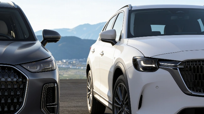 Ebro S900 vs Mazda CX-80: The Seven-Seat Hybrid SUV Showdown RUSSPAIN.com