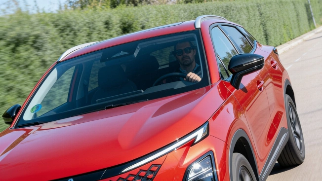 Omoda 5 SHS-H enters Spain's hybrid SUV race RUSSPAIN.com