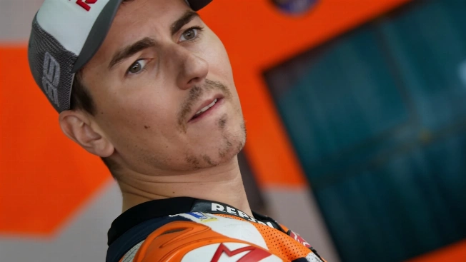 Jorge Lorenzo Calls MotoGP Racing 'Barbaric' at 370 km/h RUSSPAIN.com