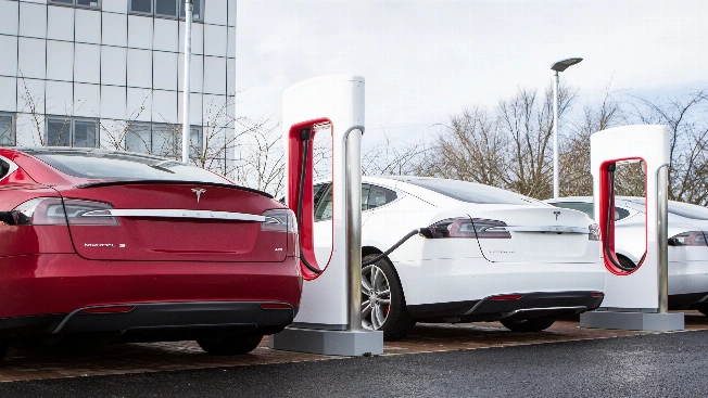 Tesla Opens Free Superchargers in Spain Amid Wildfire Crisis RUSSPAIN.com