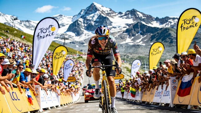 Pogacar Shatters Alpe d'Huez Record in Tour de France Masterclass RUSSPAIN.com