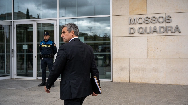 Josep Lluís Trapero steps down as Catalonia police chief amid internal strife RUSSPAIN.com