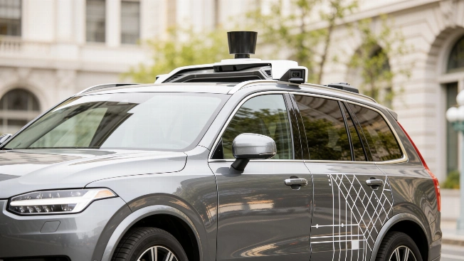 Black vans map Madrid streets for Spain's first robotaxi rollout RUSSPAIN.com
