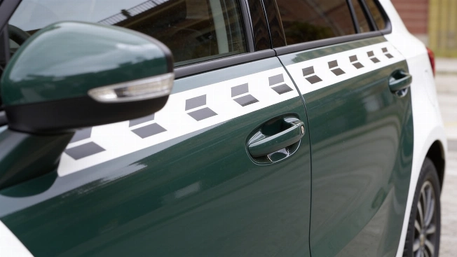 Guardia Civil rolls out 200 covert sedans for undercover work RUSSPAIN.com