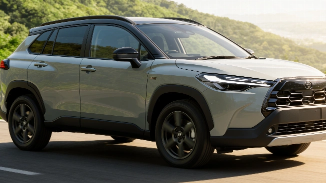 Toyota Corolla Cross Z Adventure Unveiled with Land Cruiser-Inspired Grille RUSSPAIN.com