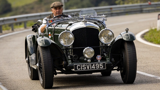 Vintage rally brings rare prewar cars roaring to life in Langreo RUSSPAIN.com