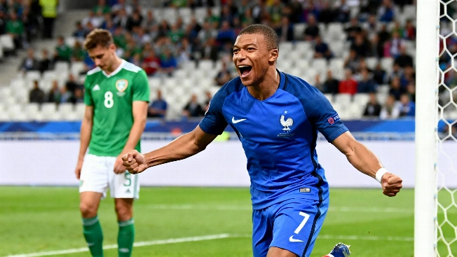 England Crushes France 4-0 in World Cup Third-Place Match RUSSPAIN.com