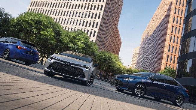 Hybrid cars gain ground in Spain as drivers seek reliability and savings RUSSPAIN.com