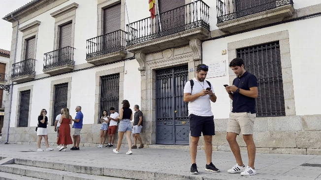 Spain Confirms September 11 and 18 as Public Holidays in Key Regions RUSSPAIN.com