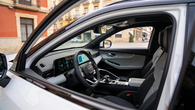 Omoda 5 EV gets major interior update ahead of Spanish production RUSSPAIN.com