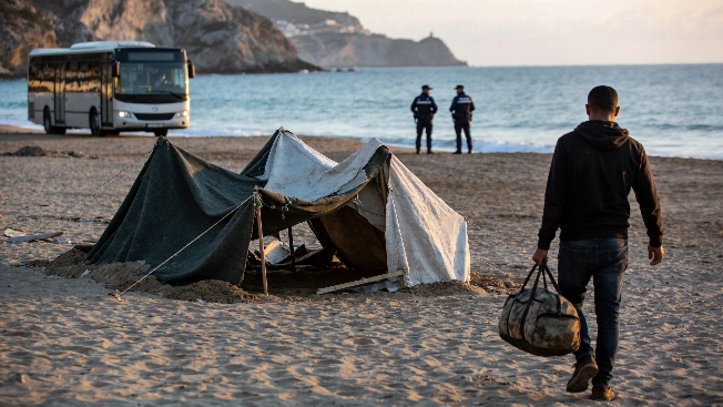 900 migrants return to Morocco after Ceuta beach evacuation RUSSPAIN.com