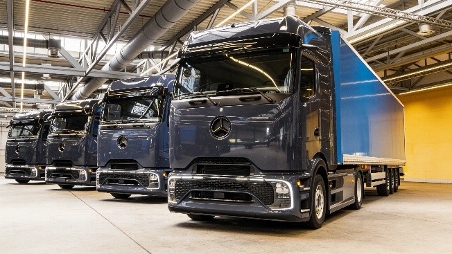 Amazon puts Mercedes eActros 600 electric trucks to work in Germany RUSSPAIN.com