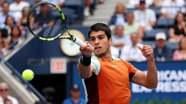 Alcaraz Returns to US Open With Confident First-Round Victory RUSSPAIN.com