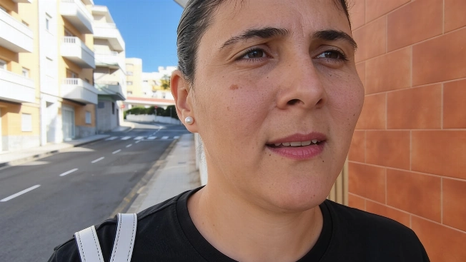 Cuban doctor swaps stethoscope for apron in Spain RUSSPAIN.com