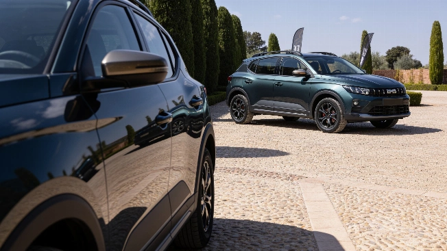 Dacia Sandero Stepway hybrid 155: Spain’s most affordable hybrid hits the road RUSSPAIN.com