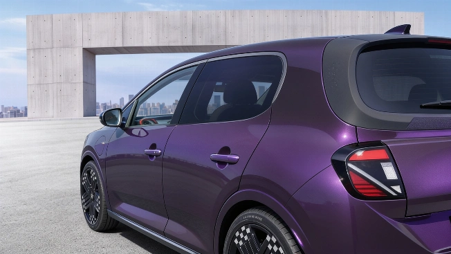 Nissan PIXO enters city EV race with fast charging and smart tech RUSSPAIN.com