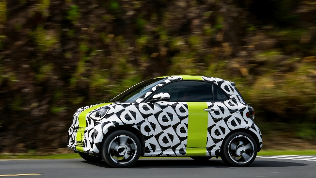 Smart #2 Returns: The Iconic City Car Reinvented as an Electric Two-Seater RUSSPAIN.com