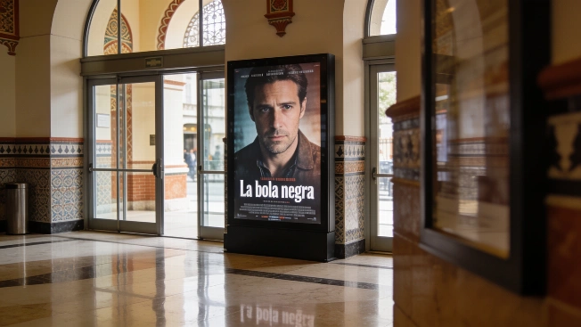 La bola negra convierte a Los Javis en el gran fenómeno del cine español RUSSPAIN.com