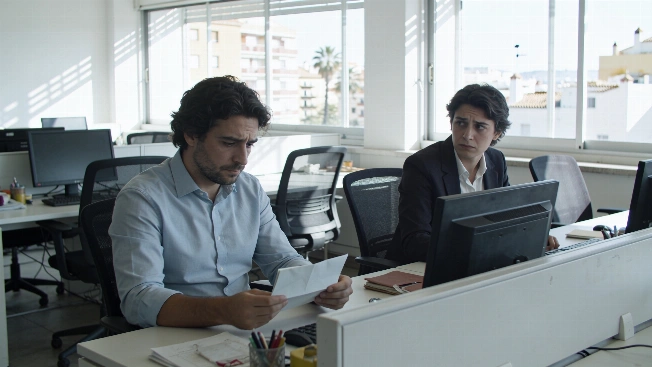 Vodafone plans up to 180 layoffs at VOIS Spain, unions demand justification RUSSPAIN.com