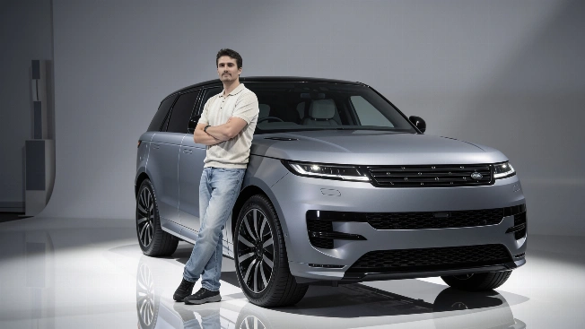 Range Rover Sport Electric brings 550 CV and 609 km range to the road RUSSPAIN.com
