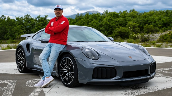 Porsche 911 Turbo S 2026 Sets New Benchmark with T-Hybrid Power RUSSPAIN.com
