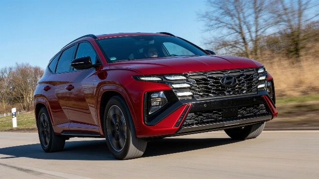 Hyundai Tucson HEV: Why This Hybrid SUV Still Sets the Standard RUSSPAIN.com