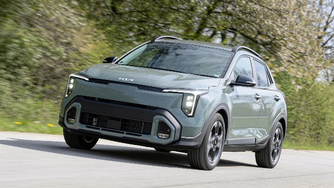Kia Stonic 1.0 T-GDI 48V: The Hybrid Crossover That Gets City Life Right RUSSPAIN.com
