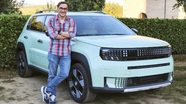 Fiat Grande Panda brings retro punch to city SUV market RUSSPAIN.com