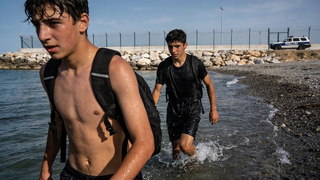 Ceuta Sees Unprecedented Surge in Migrant Crossings at Multiple Points RUSSPAIN.com