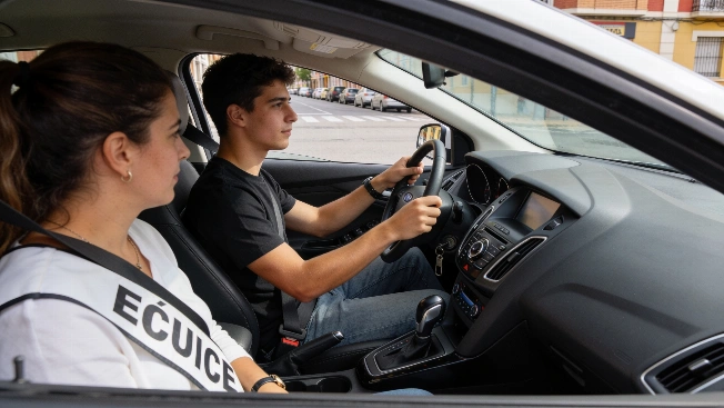 Spain set to relax rules for automatic driving licences RUSSPAIN.com