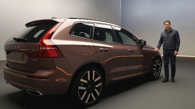 Volvo XC60 2027: 200 km electric range and a new look RUSSPAIN.com