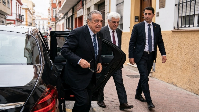 Florentino Pérez visits Ceuta after Real Madrid shirt dispute RUSSPAIN.com