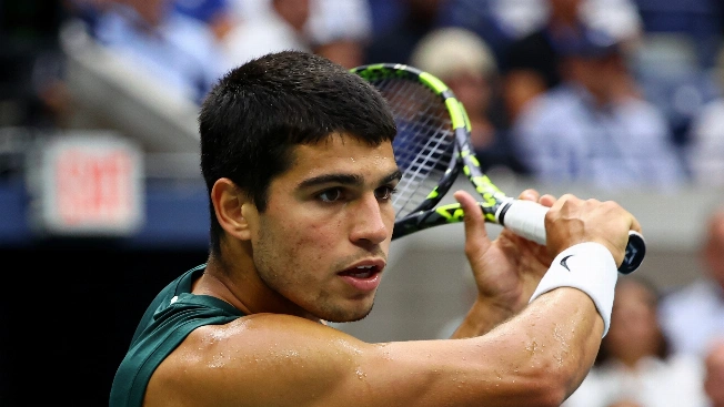 Alcaraz Recovers from Early Scare to Move On at US Open RUSSPAIN.com
