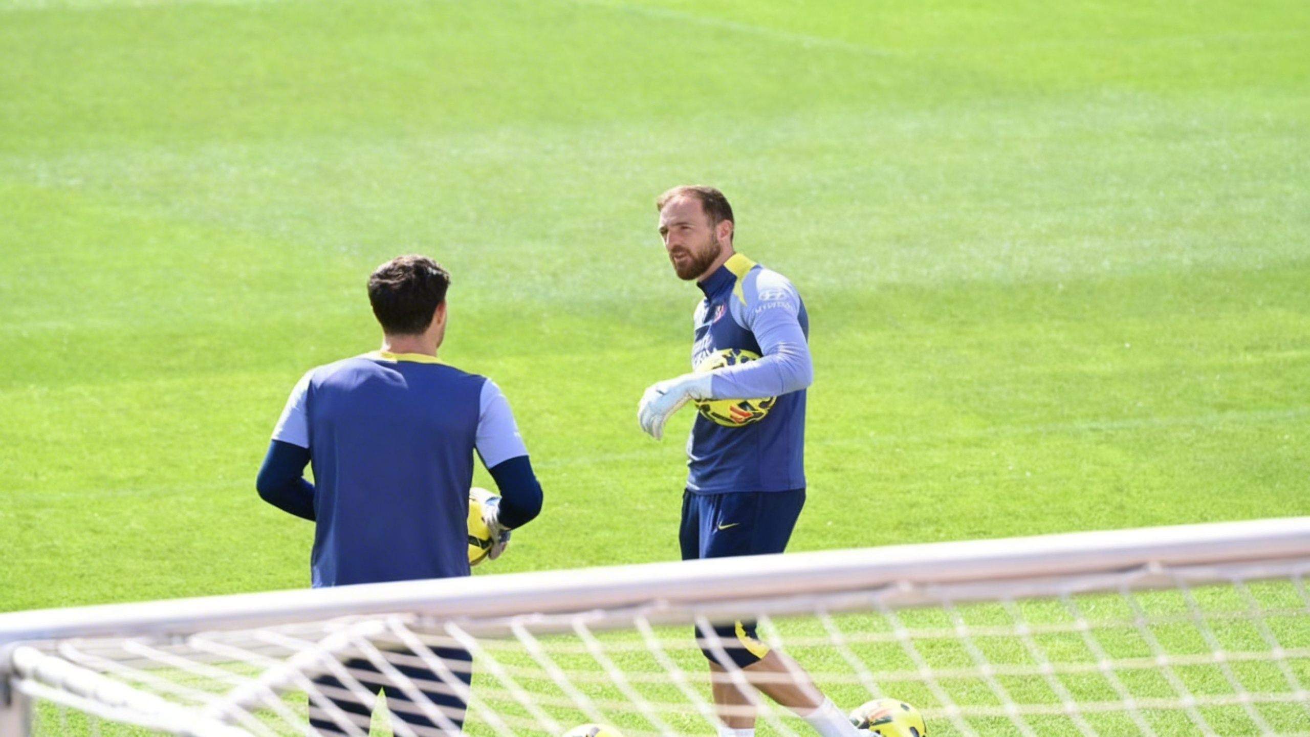 Who will take the ultimate risk for the semifinals Oblak or Musso — a decision that could change everything RUSSPAIN.com