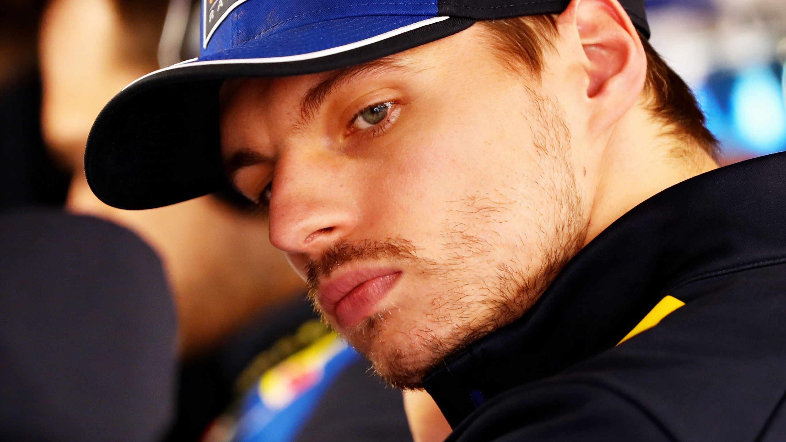 F1 shocked by Verstappen's cryptic hint at sudden departure RUSSPAIN.com