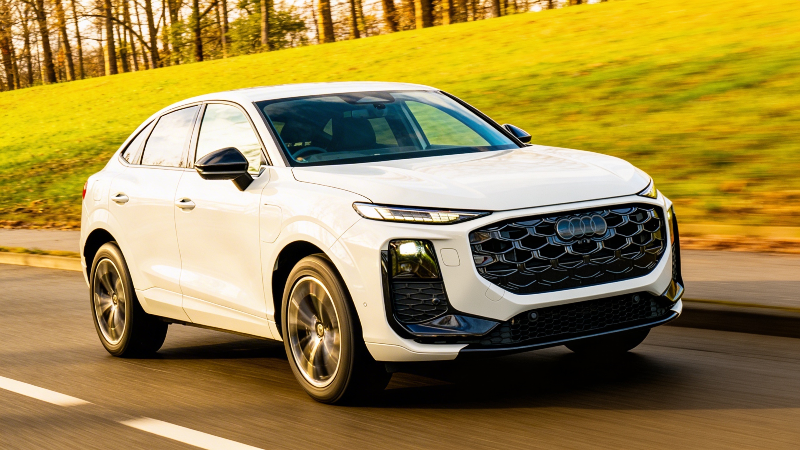 The Audi Q3 hybrid costs €15,000 more than the standard version but there's a key detail that changes everything RUSSPAIN.com