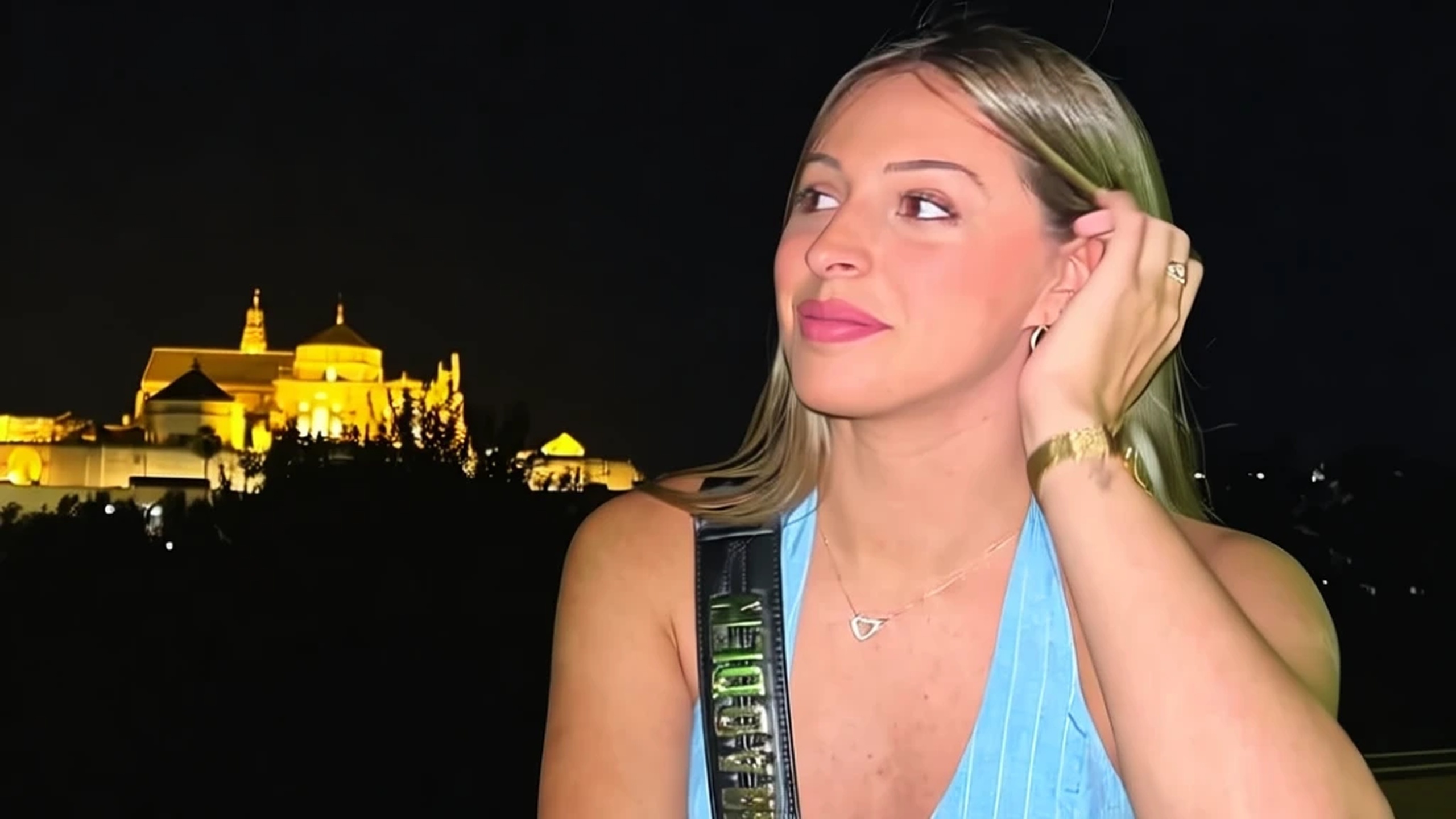 Daniela Ramos celebrates graduation with her family and shares sports plans RUSSPAIN.com