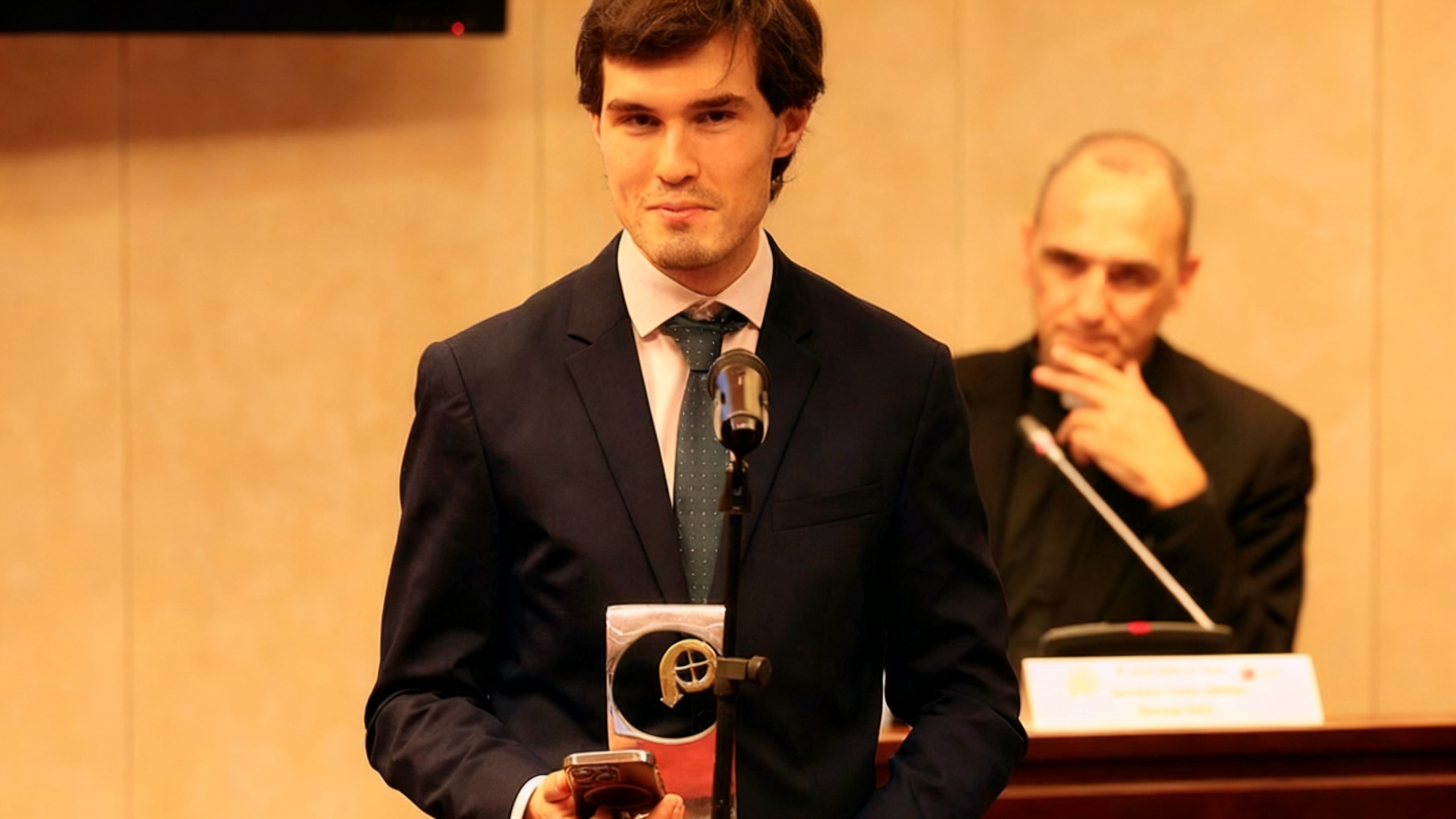 Fernando Ónega Jr. moved the audience with his first speech after his father's passing RUSSPAIN.com
