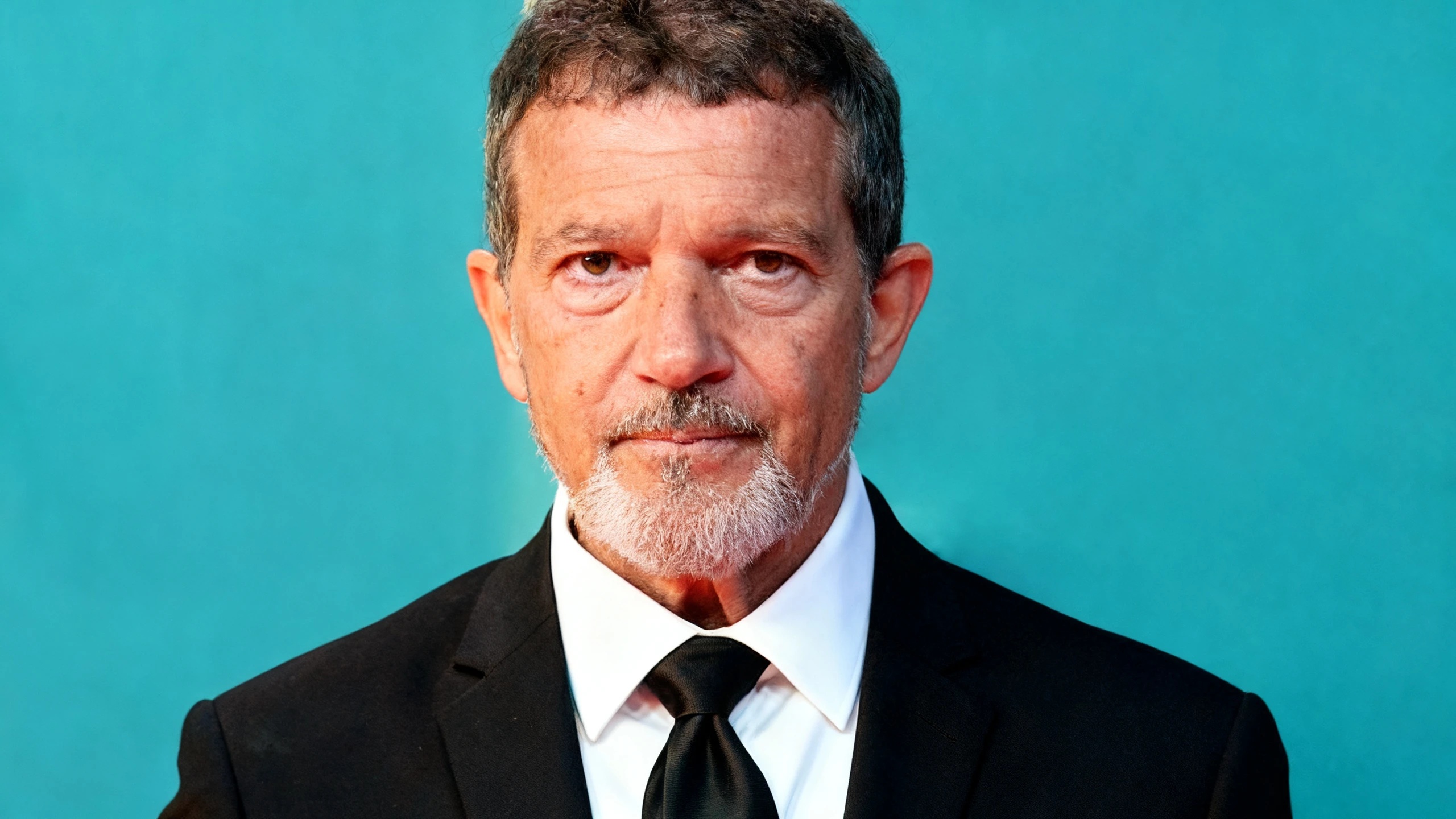 Antonio Banderas publicly refuted rumors about financial difficulties at Teatro del Soho RUSSPAIN.com