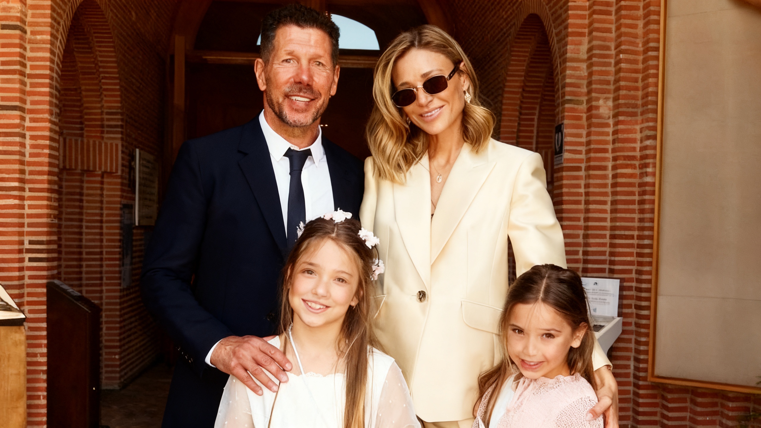 Diego Simeone shares rare family photos from his daughter Francesca’s First Communion RUSSPAIN.com