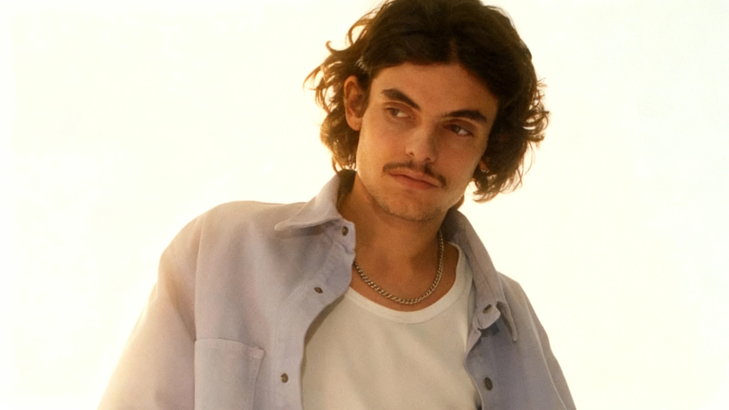 Why Floki Molina Chooses to Live Between London, Madrid, and Iceland RUSSPAIN.com
