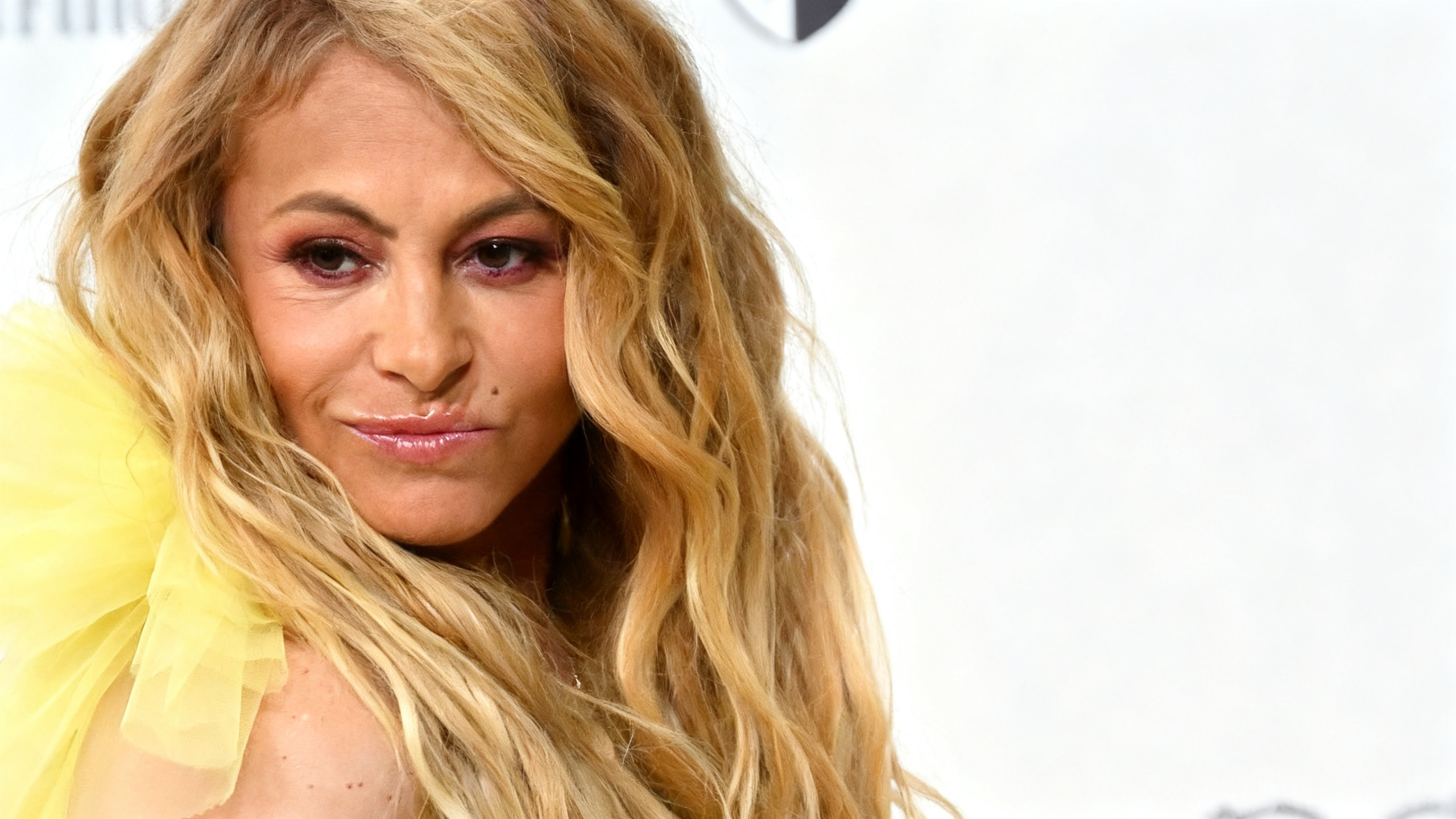 Paulina Rubio publicly declares motherhood as her top priority after court case with Colate concludes RUSSPAIN.com