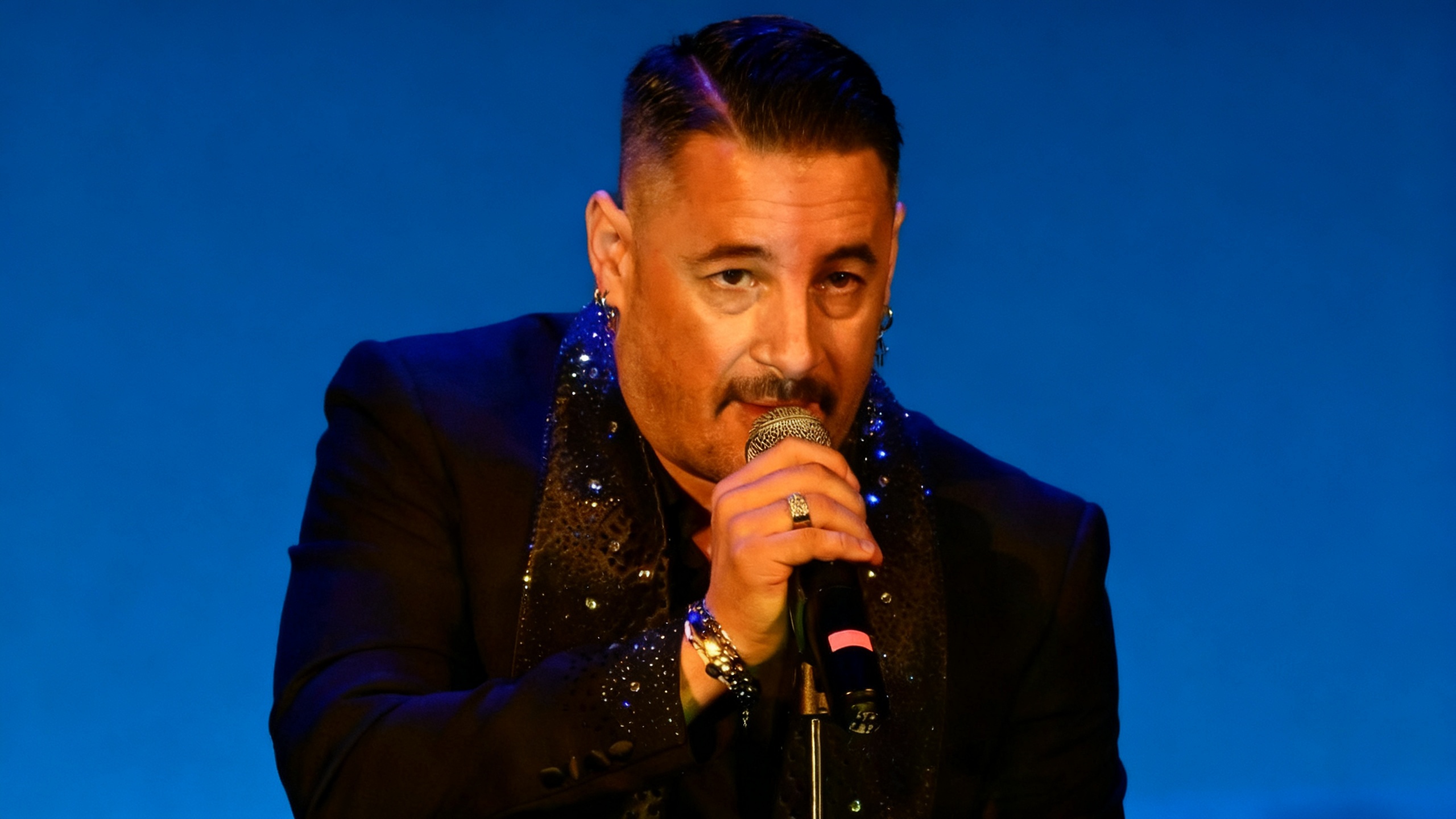 Andy Morales shares how an anxiety attack nearly derailed his concert in Madrid RUSSPAIN.com